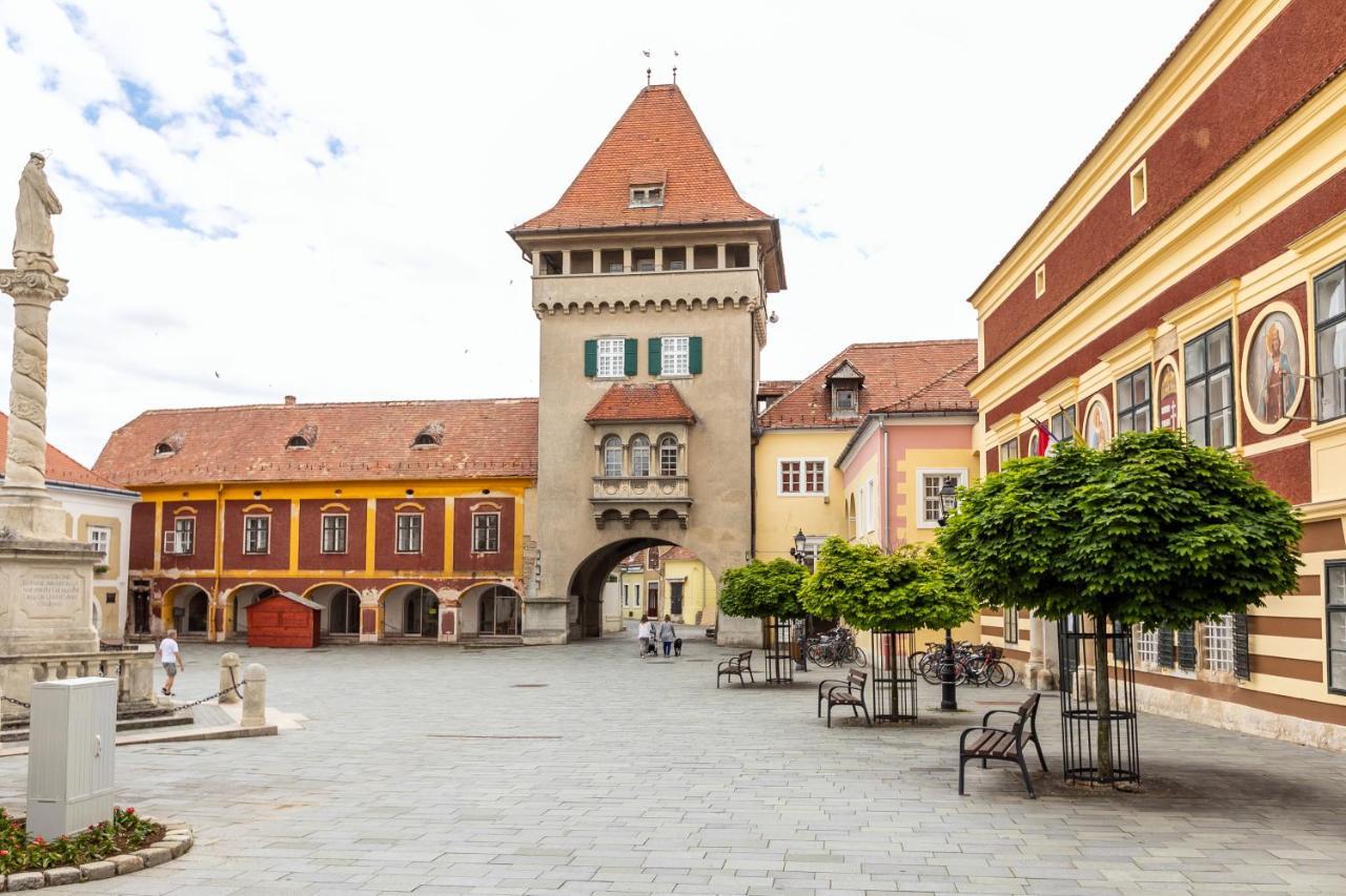 Benedict Hotel Kőszeg Eksteriør billede