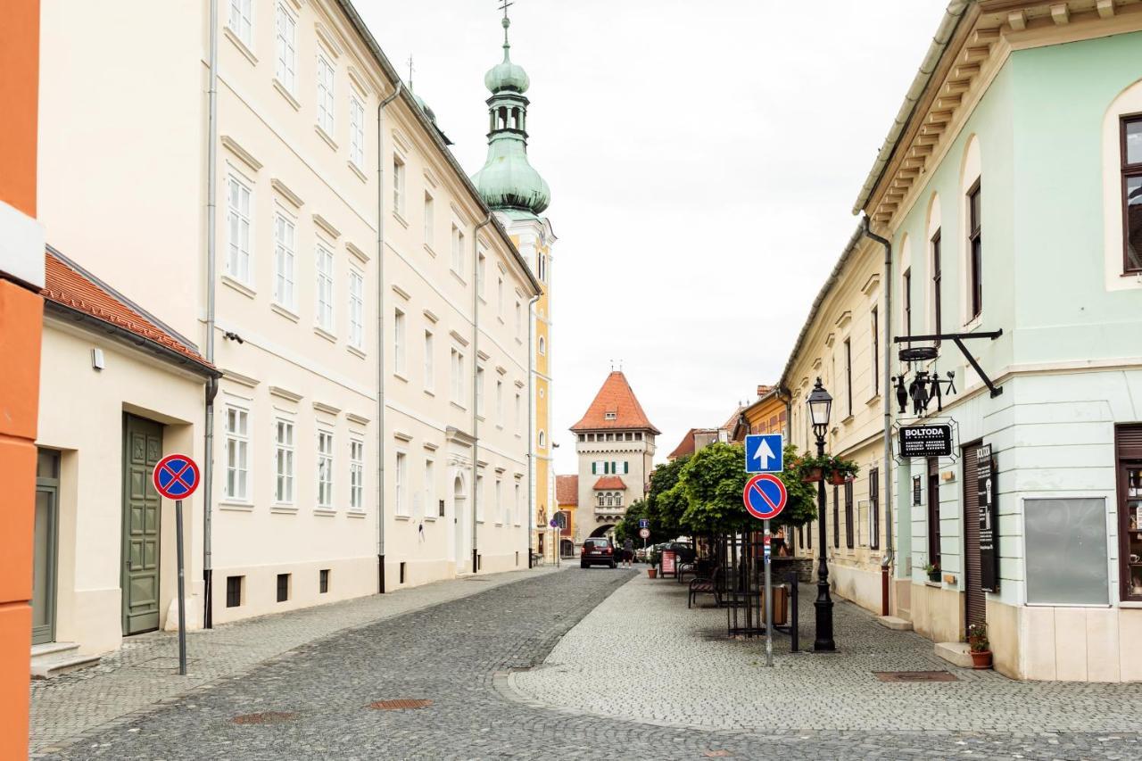 Benedict Hotel Kőszeg Eksteriør billede